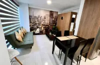 Charming 2-bedroom apartment in brilliant Santa Cruz with WiFi