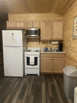 Bassmasters - Cozy 1-bedroom cabin with WiFi, AC in fabulous Stevenson
