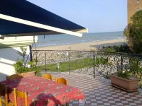 Two-room attic apartment with terrace with 360° sea view