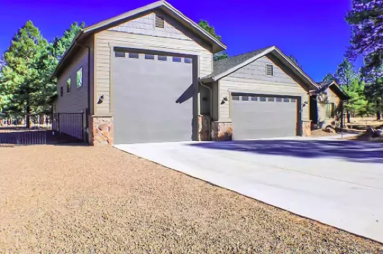 3 Amigos-golf, canyon, RV garage