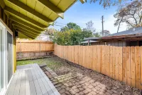 3 BR Home - Close to Highway & Amenities Hotels in Cameron Park