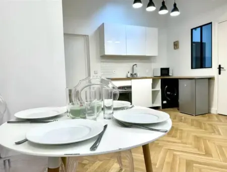 Appartement Rénové Moderne Proche Paris Stade de France Parc de la Villette