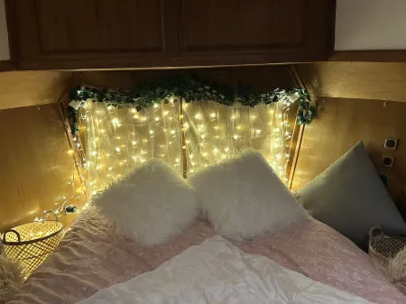 Loft Avec Balneo sur l eau Отели рядом с достопримечательностью «Высшая школа экономических и коммерческих наук»