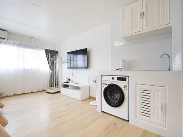 รูปภาพของCozy 1-Bedroom Condo near IMPACT Arena, 3 Beds, Wi-Fi, A/C and Washing Machine