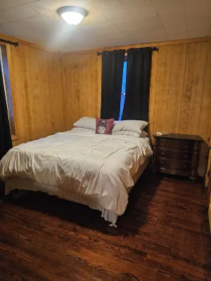 Loft 2 apartment with free cable and Wi-Fi Hôtels à : Logan