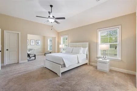 Masters Golf Rental, Overlooks Course