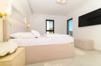 Villa Kebeo - Apartment 2, Duce-Omis Hotels in Duće