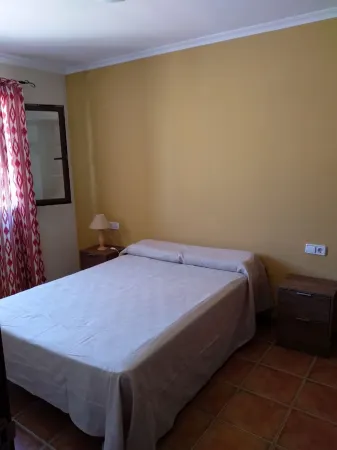 Great rooms in a nearby and quiet village house. Отели в г. Portol