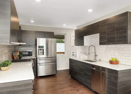 Charming 3-bedroom townhome with fitness room and AC in lovely Mankato Отели рядом с достопримечательностью «Парк Сибли»