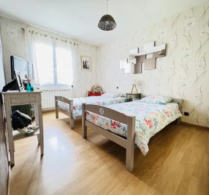 HOUSE 15 MIN. AWAY THE BEACHES OF THE ROYANNAIS COAST - IDEAL ENVIRONMENT FOR FAMILIES