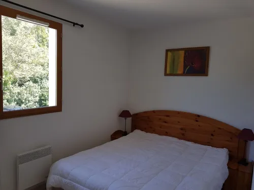 T2 Proche des Thermes, du Village et du Supermarché