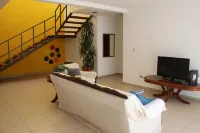 Casa Jacaranda al Sur de la ciudad