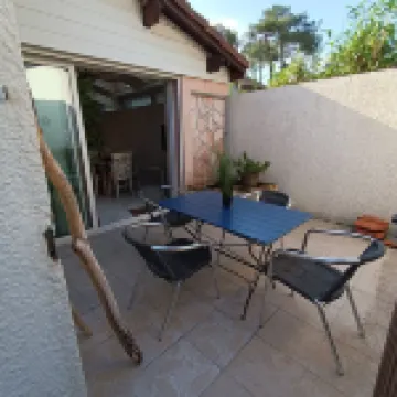 Close to the port and all amenities.