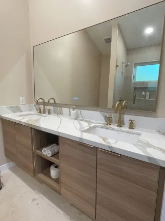 Luxury Japandi-Style 1-Bedroom Home Отели рядом с достопримечательностью «Fatman Ding Plaza»