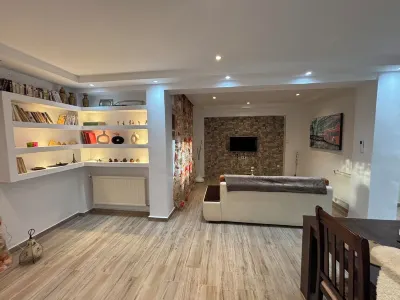 Apparently jasmines Hotels in 