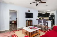 Peaceful 2BR Home w/ Modern Comforts in Riverview
