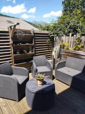 Spacious chalet with spa Hotels in Landry