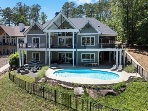 NEW LakeHome On The Water, LUXURY Sleeps 18, Pool, Dock, Beach, Close To Clemson