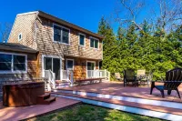 Lovely Hampton Bays house
