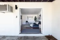 C3- Modern Black & White Interior w/ a Warm Boho Edge