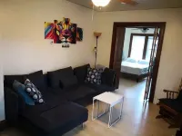 Warm And Cozy 2BR Upper  - Near Brewers and Statefair