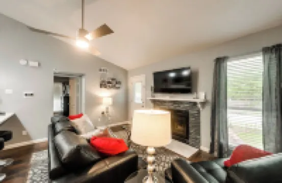 25% OFF I54 - 1BD Apt, HWY161/183 - DFW South Irving