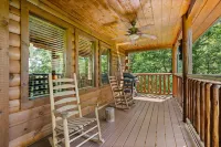 Luxurious Nine Bears Home Minutes Away to Gatlinburg by Redawning
