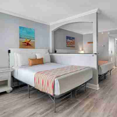 Pelican Pointe Rooms