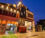 Hotel the Ramay Palace Hotels in Manjha Kala