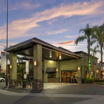 Best Western Plus Pavilions