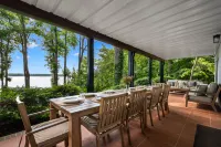 Luxe Lakefront Retreat with Hot Tub and Kayaks - Stunning Oasis