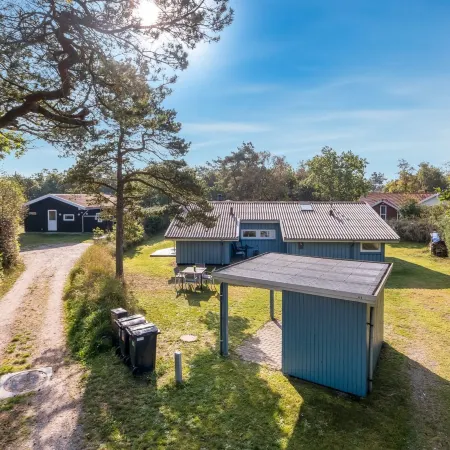 "Amai" - 100m from the Sea