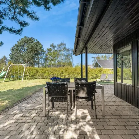 "Lars" - 250m from the Sea