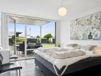 "Skade" - 10m from the Sea