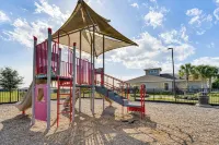 可使用泳池：舒適聖克勞德度假屋！