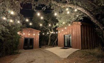 Oakridge Ranch: Pool + Hot-tub, Pickleball Court, Whiskey & Wine Room!