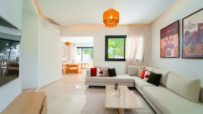 Villa Malaga Luxury for 10 in Central Marsa Hotels in 