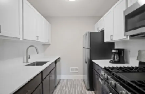 Comfortable 2BR 2BA Home Away From Home Hotels in Rochester Hills