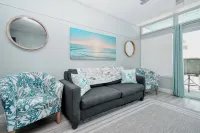 Condo 123 Cozy 1-bedroom condo in charming Cedar Key with WiFi, AC