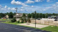 Drakes Creek Inn - Formerly the Relax Inn - parking