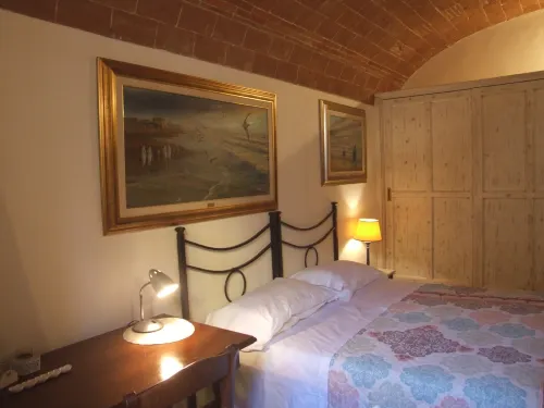 Pisa Stay close to Leaning Tower