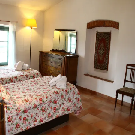 Apartment in Guasticce with shared pool
