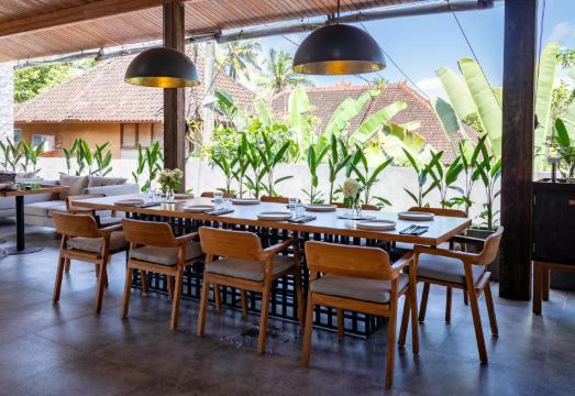 메사리 호텔 수영장