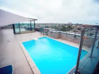 Geneva Hôtel - Pools