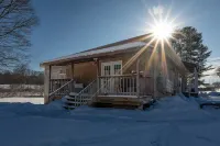 Sunset Suite  at Lake Sometimes! Hotel a 