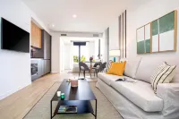 Stunning studio with terrace, pool and parking. Arruzafa II Hotels in El Brillante