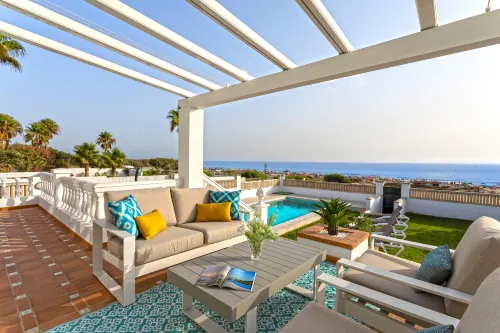 Genteel Home Villa Mirador de la Barrosa - Homestays