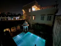 PETAL OF MEWAR - A Luxury Boutique Hotel - Pools