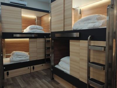 I Street Capsule Hostel