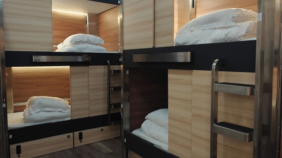 I Street Capsule Hostel